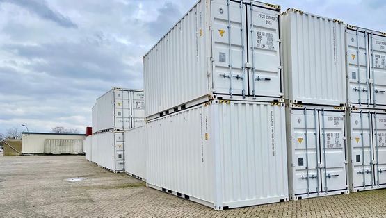 Lagerung - Clüver Möbeltransport GmbH